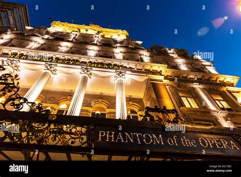 phantom of the opera west end.